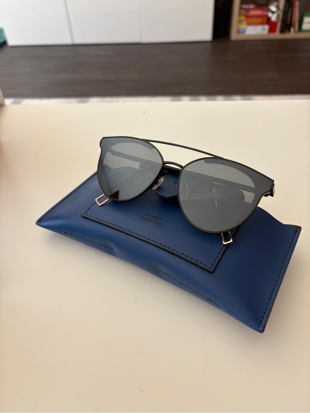 GENTLE MONSTER Last Bow Sunglasses - Picture 3 of 7